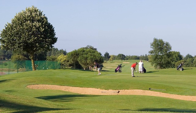 Villa Abordable sur Terrain de Golf!