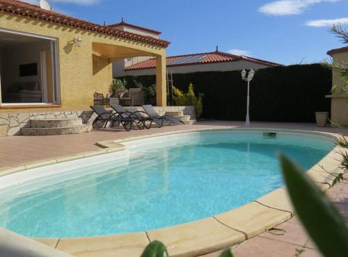 Villa avec Piscine Privée, Sauna et Boulodrome à 8 min des Plages - FR-1-529-7