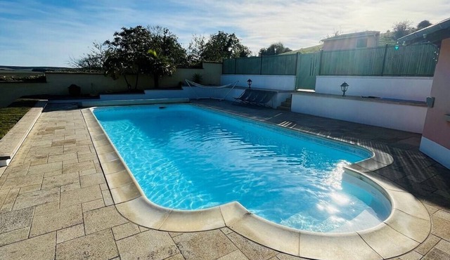 Villa à la Campagne Entièrement Équipée à 10 mn de Joigny