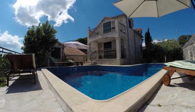 Villa Škrip
