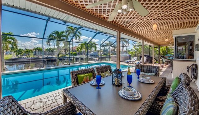 Villa 1 Bright and Sunny, Open Floor Plan, Pool, Hot Tub