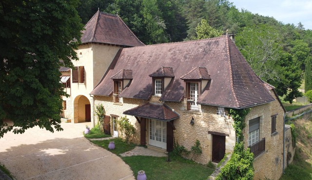 Villa 10 Pers Montignac Lascaux Avec Tennis
