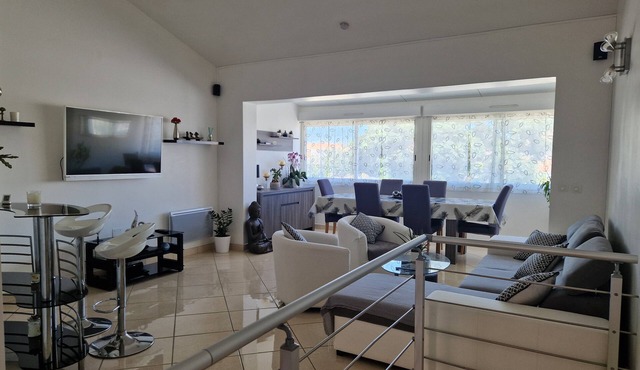 ✨Villa 100m² any comfort with 100m of the beach 🏖️ (clim,WIFI, parental continuation.)