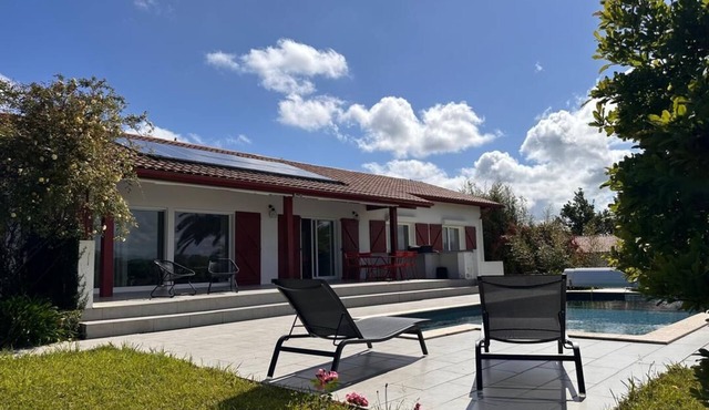 Villa 12 pers Piscine Vue Campagne 15 min Biarritz