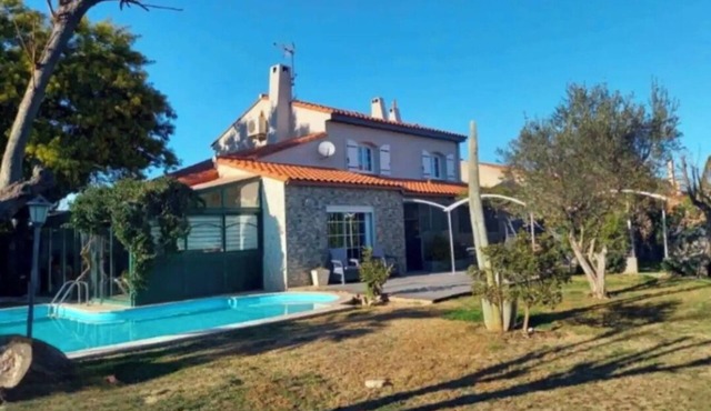 Villa 12 pers with private pool & jacuzzi - Near the sea & Albères - Elne