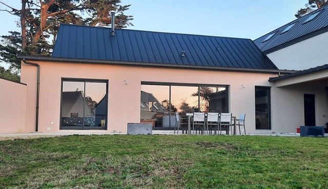 VILLA 136M2 AT PLOUMANACH-10 PERS-3CH-PORT/BEACH 800M