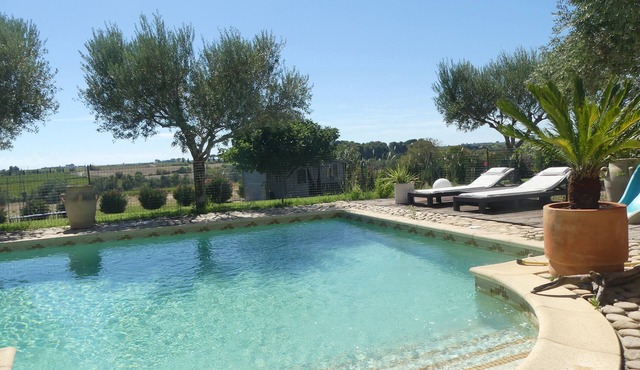 Villa 140 m2, not overlooked, countryside views.