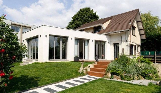 Villa 145m2 modern 4 bedrooms, beautiful terrace and garden near Paris