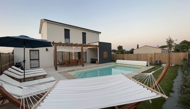 Villa 16 by Avecoeur