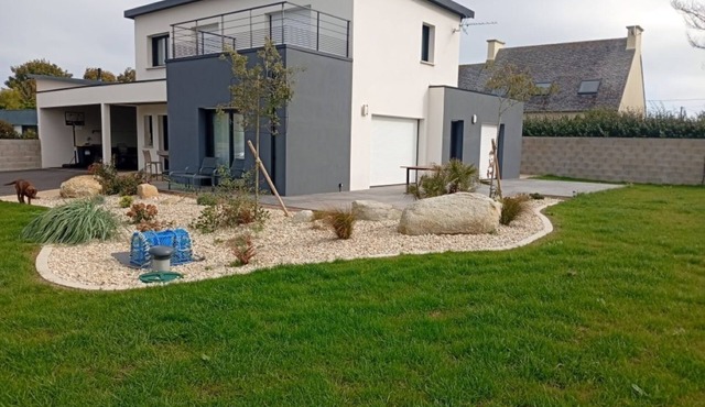 Villa 160 m2, 8 persons, seaside, 4 bedrooms, dc PMR animals ok, enclosed garden