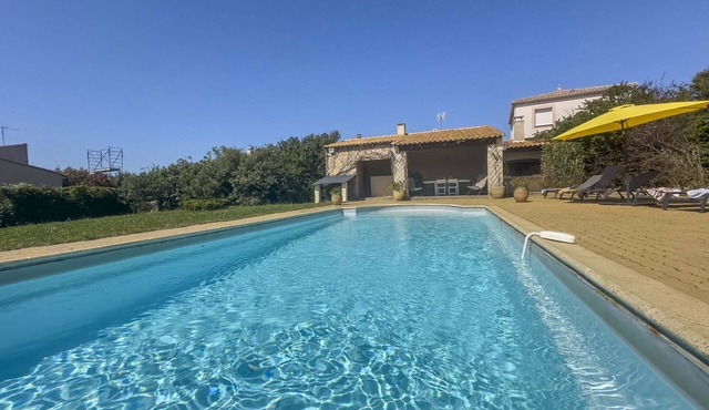 Villa 160 m2 Large PRIVATE Salt Swimming Pool Heated WIFI sea 8kmClassified 4 Stars