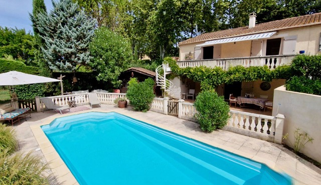 Villa 160m², swimming pool and large unoverlooked garden