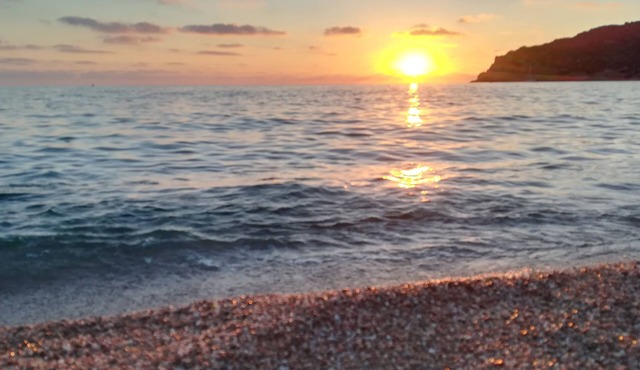 Villa 180m2 with Jacuzzi, sea view with the calm of the countryside