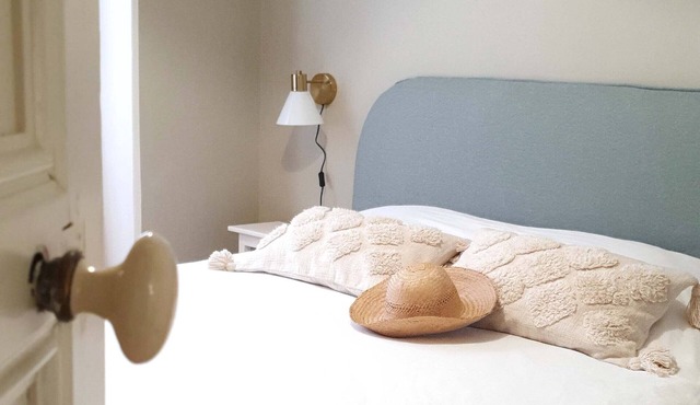 Villa 1900 "Jeanne", fully renovated, 100 meters from the beach