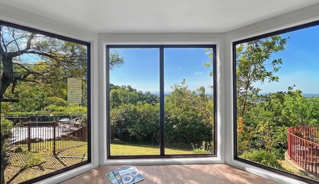 Villa 2 @ Bimbadeen Estate - Split level villa for 2 with the best views in the valley