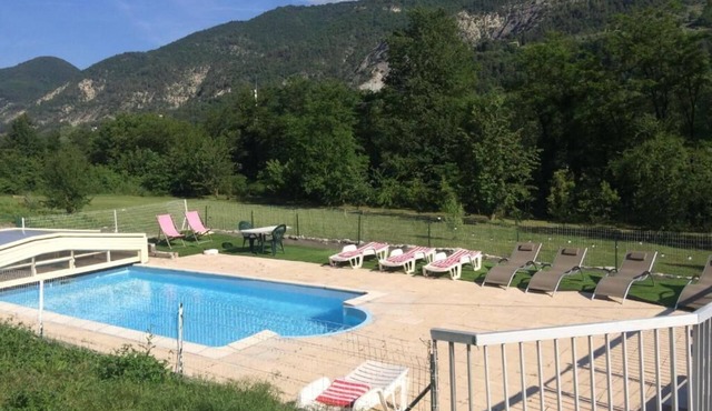 VILLA 2 POOLS SLEEPS 27