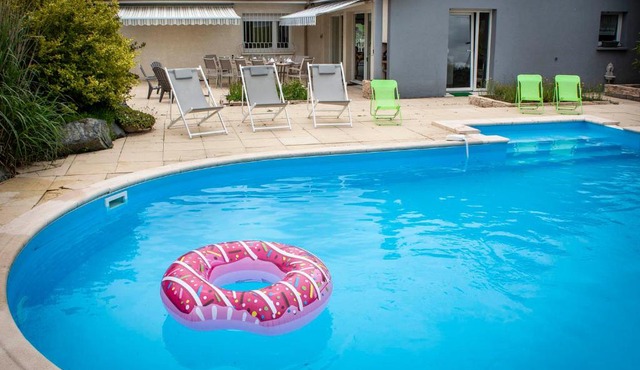 Villa 200m2 avec PISCINE chauffée & SPA & sauna & kota-grill