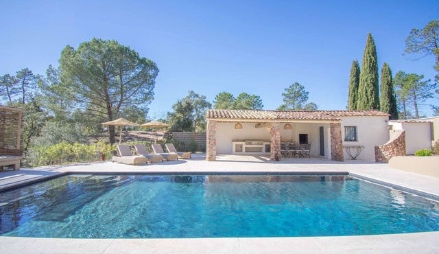 Villa 200m², 10 p, 5ch, AC, Piscine, Forêt privée