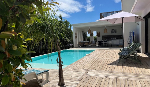 Villa 240 M2 located between the Camargue and its Mediterranean beaches