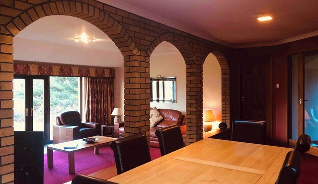 Villa 26, 3 Bedrooms, Sleeps 8, with Leisure Club Access