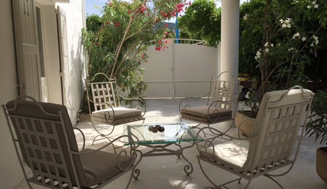 Villa 300 meters from sandy beaches, residential area Mandelieu la Napoule