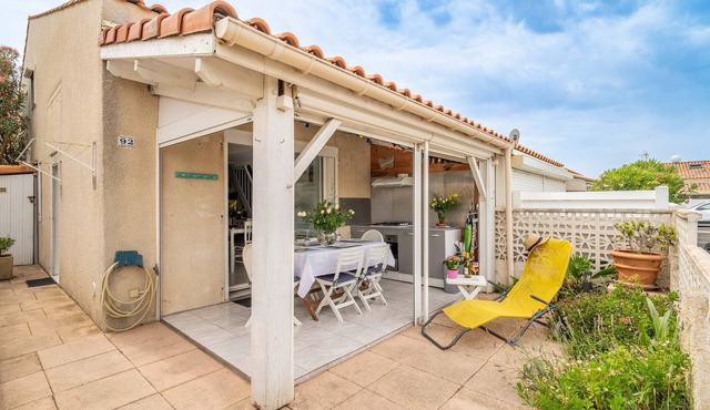 Villa '38m2 Proche De La Mer' with Private Terrace and Air Conditioning