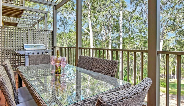 Villa 3br Bella Vista Villa located within Cypress Lakes Resort