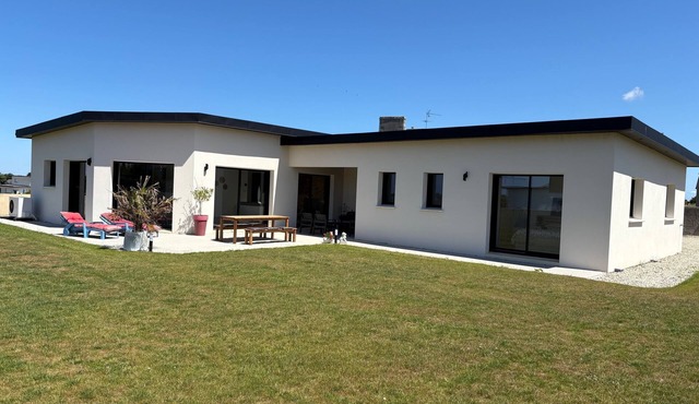 Villa 4 bedrooms and 2 bathrooms