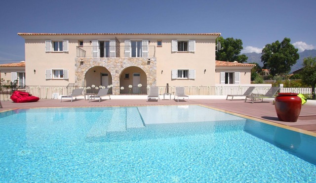 Villa-4 chambres (8)-Ensuite-Villa-Garden view