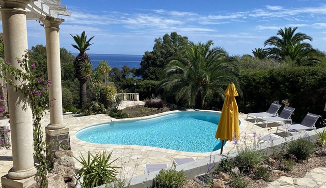 VILLA 4*Lou Mistralou, MERà300m,PiscT°,clim,WF,6Ch,2à16 P