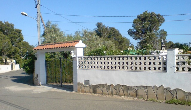 Villa 4 people with private pool, BBC, parking, garden, 7 minutes from the sea