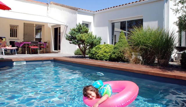 Villa 4 stars near the sea - swimming pool and sauna