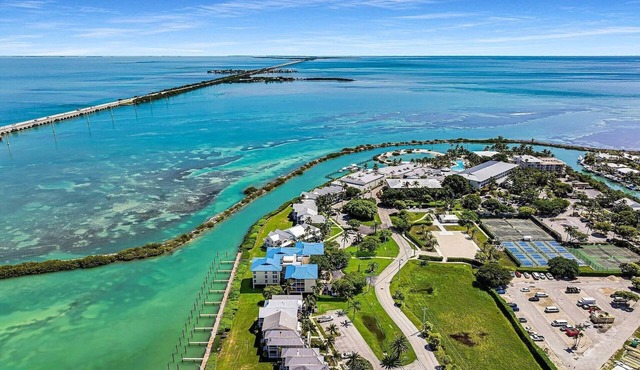 Villa 4204 on Duck Key Boat Slip Available - 3BD 2BA