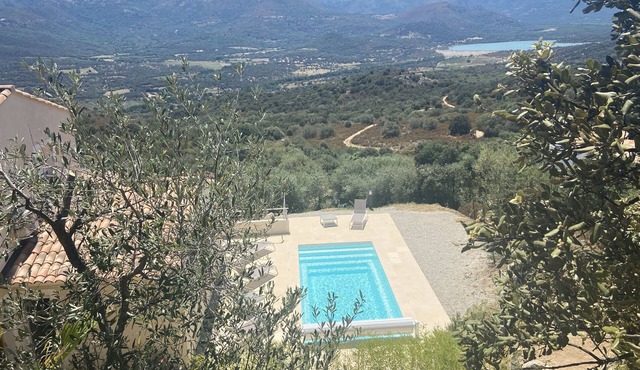 Villa 5 Bedrooms & pool - Exceptional view-Monticello