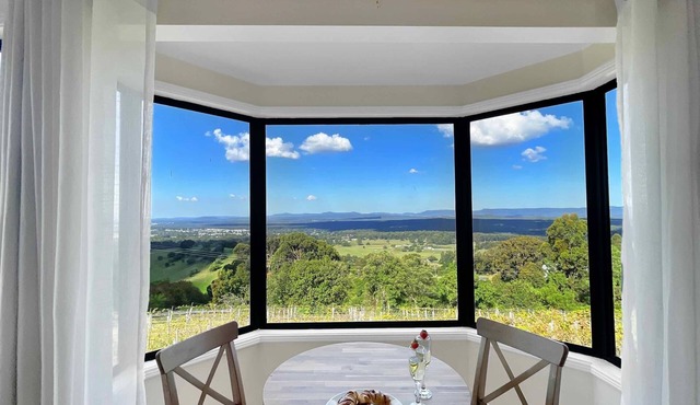 Villa 5 @ Bimbadeen Estate - Spa studio for 2 - Enjoy the best views in the valley