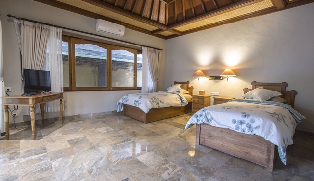 Villa 6# 1BR Stunning Villa w/Public pool at downtown Ubud