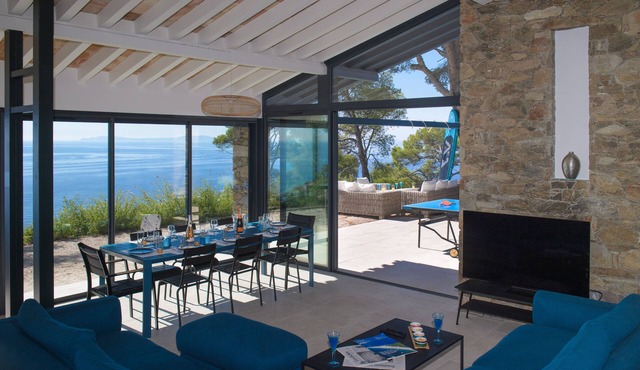 Villa 6 Chambres, Super Cavalaire,12 Personnes vue mer 180 Degrés,plage Privée
