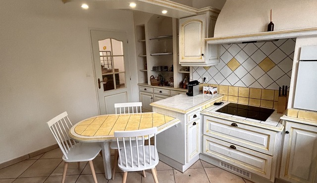 Villa 6 Chambres 14 Personnes Piscine Chauffée et spa