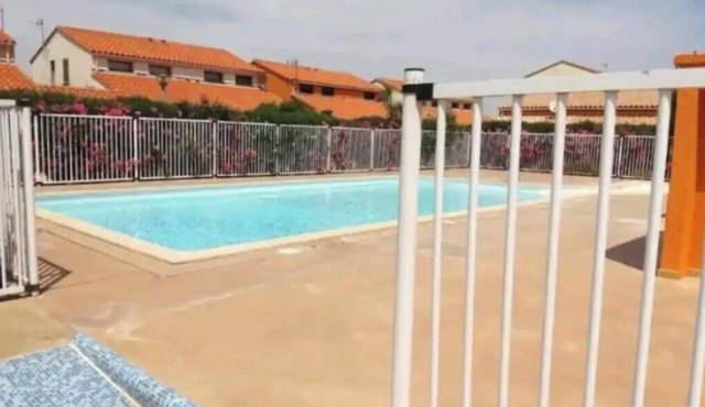 Villa 6 p piscine clim procher mer et lac