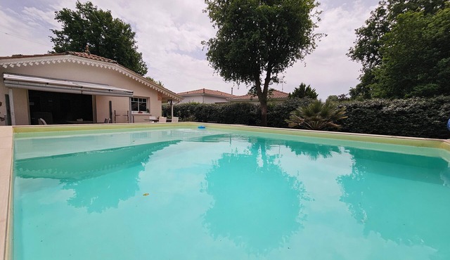 villa 6 people with pool garden tt comfort 4ch, 2 bathrooms 800m basin and Trade