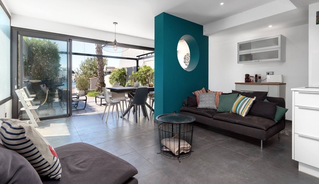 Villa 6 pers with extra view on the Marina