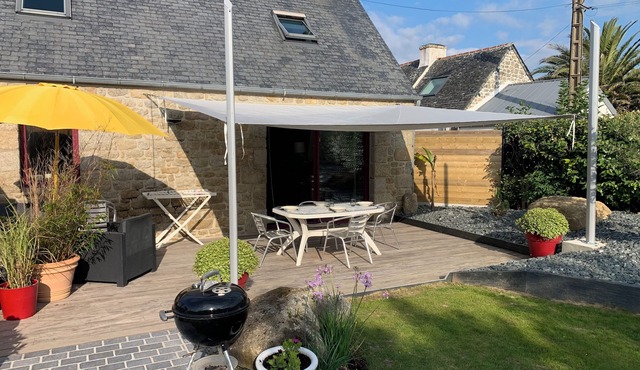 Villa 6 pl 400 m from the sea