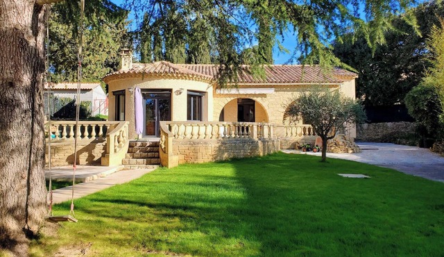 Villa 8 P/piscine/clim 5 minutes from Pont du Gard, near Uzès Nîmes & Avignon