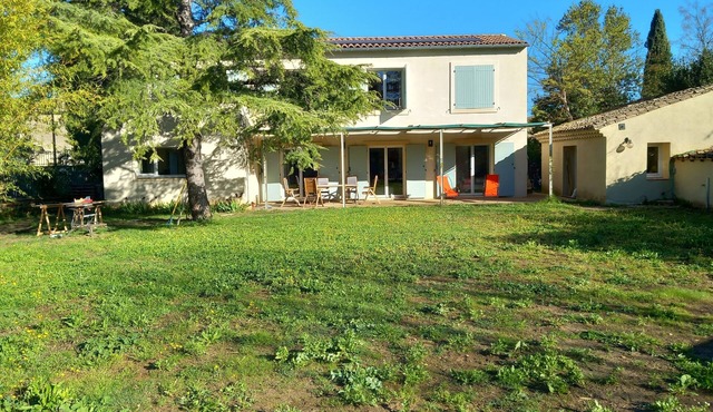 Villa 8 people 5 bedroom, close to village center, piano, large swiming pool