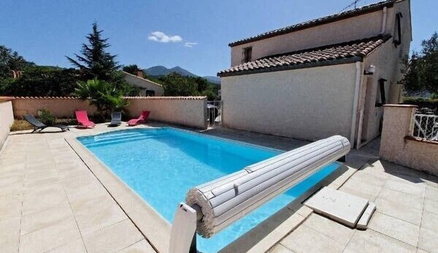 VILLA 9 persons with private pool