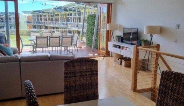 Villa 92 South Shores Resort - Executive style with lagoon view!