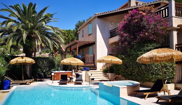 Villa 'À 200m De La Plage' with Private Pool, Wi-Fi and Air Conditioning