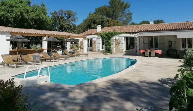 Villa, absolute calm, all comfort with swimming pool.