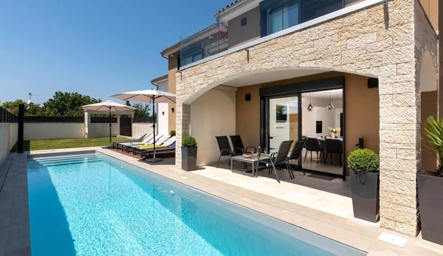 Villa Adea - New, modern villa for 6 people, with a heated pool upon request