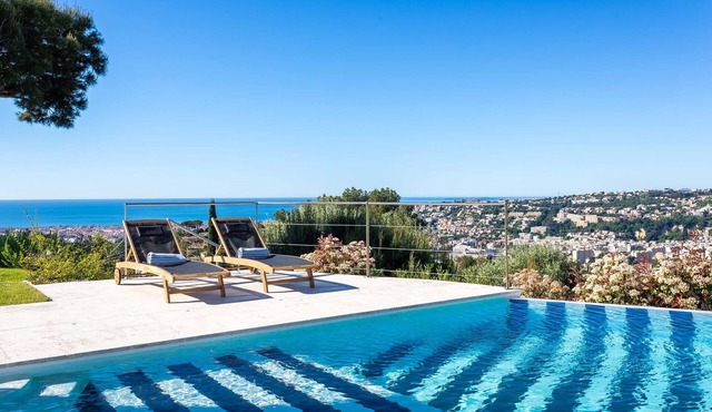 VILLA ADRIANA VI4411 By Riviera Holiday Homes